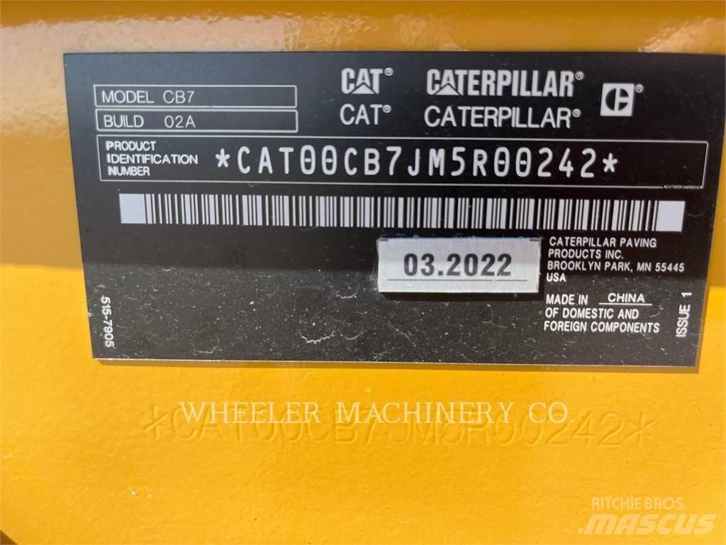 CAT CB7 Tandem Valser