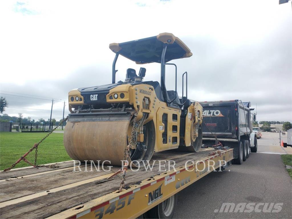 CAT CB7 OSC Tandem Valser