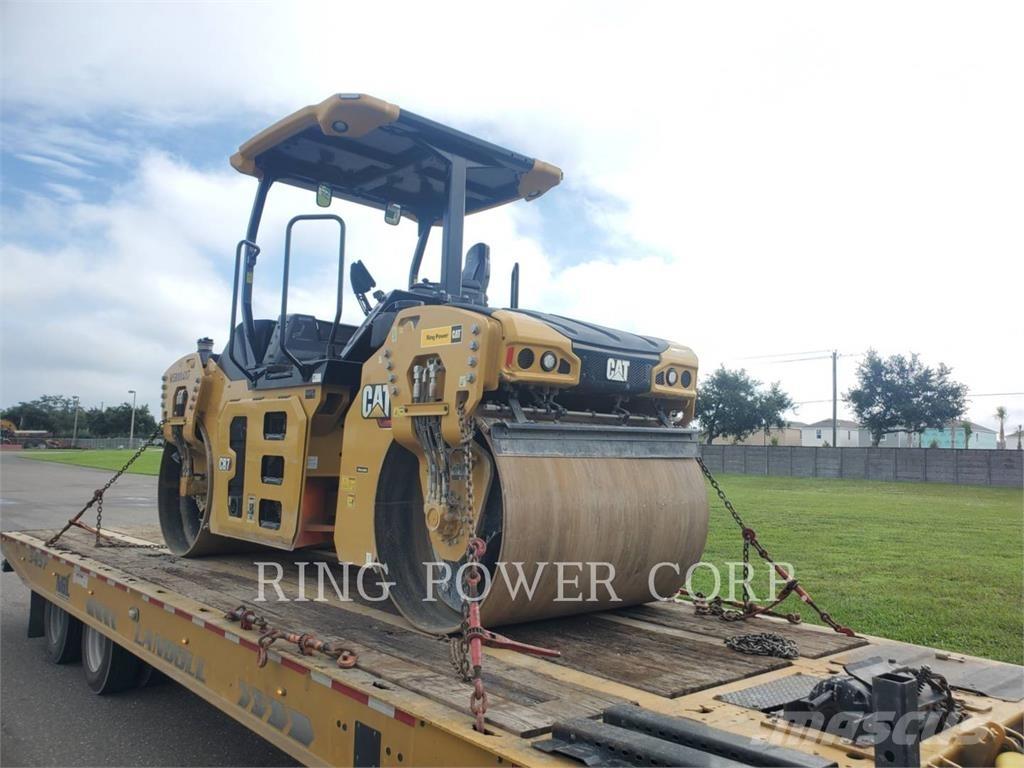 CAT CB7 OSC Tandem Valser