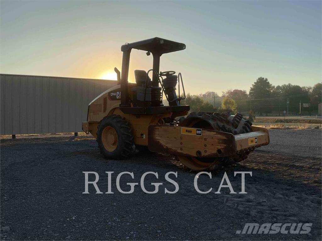 CAT CP44 Hjullaster til komprimering