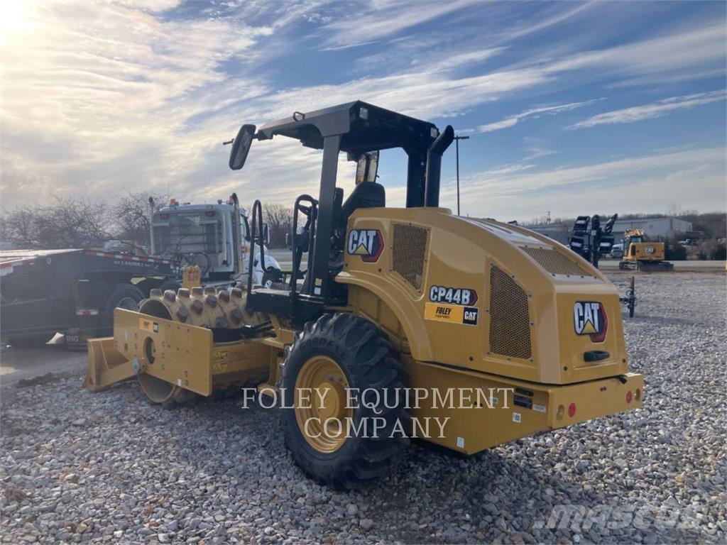 CAT CP44B Hjullaster til komprimering