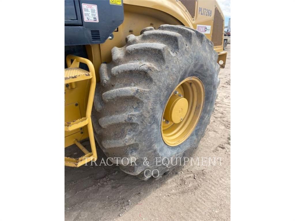 CAT CP56B Asfaltutleggere