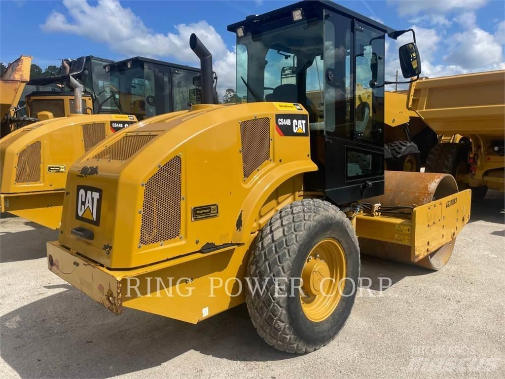 CAT CS44BCAB Tandem Valser