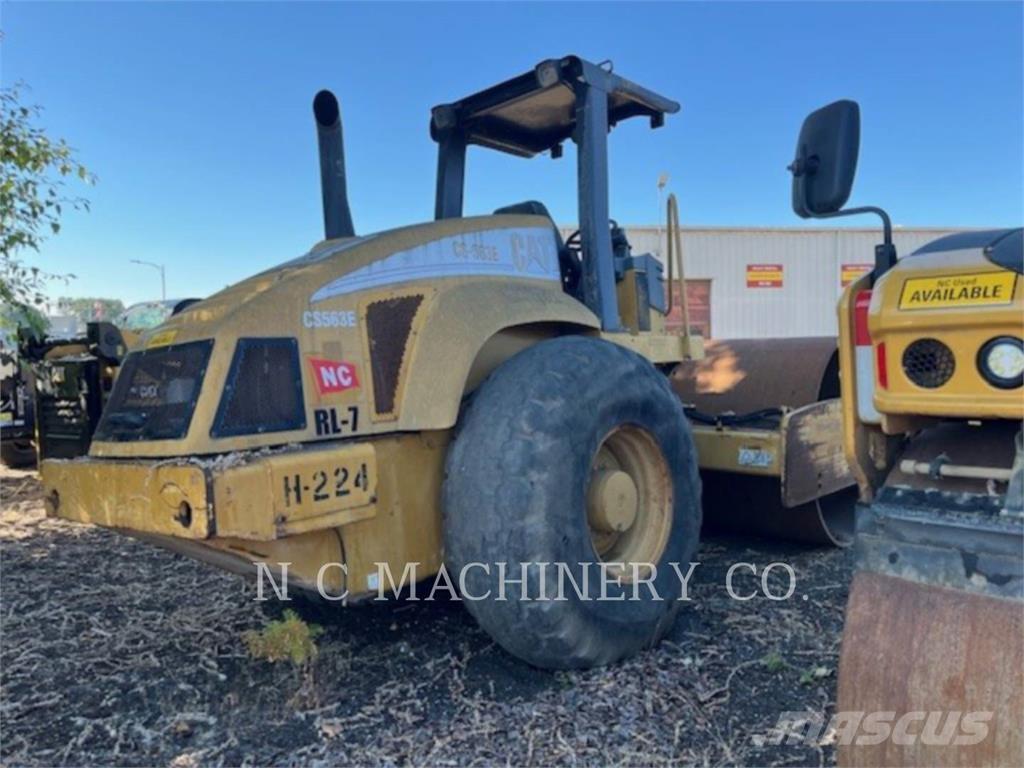 CAT CS563E Asfaltutleggere