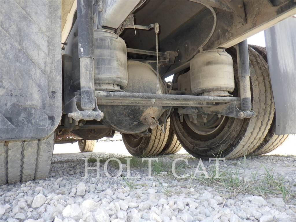 CAT CT660S Andre lastebiler