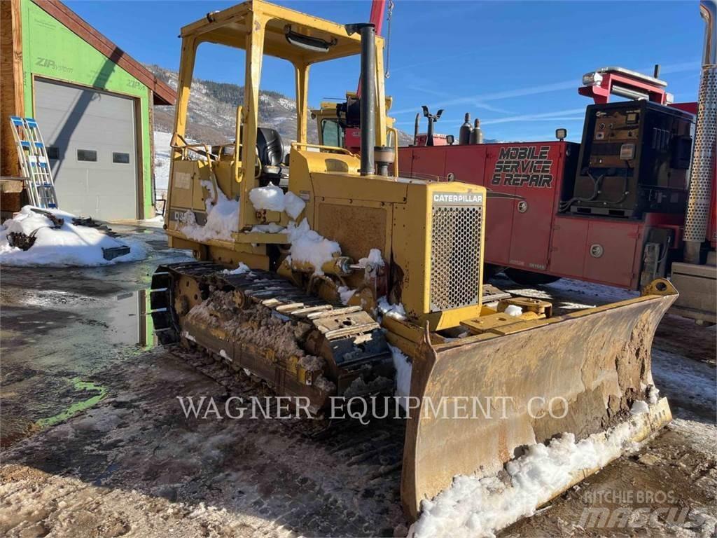 CAT D1 Dozere Beltegående