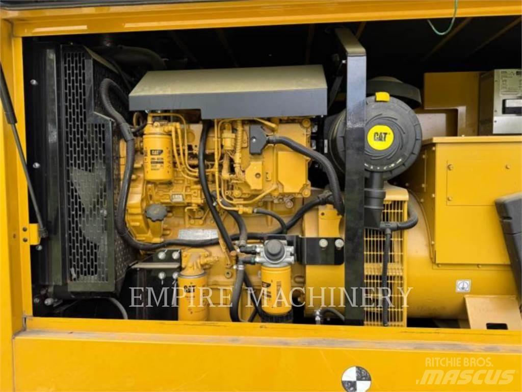 CAT D100 Diesel Generatorer