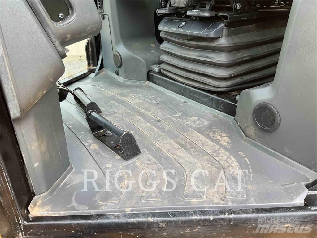 CAT D3 LGP AAG Dozere Beltegående