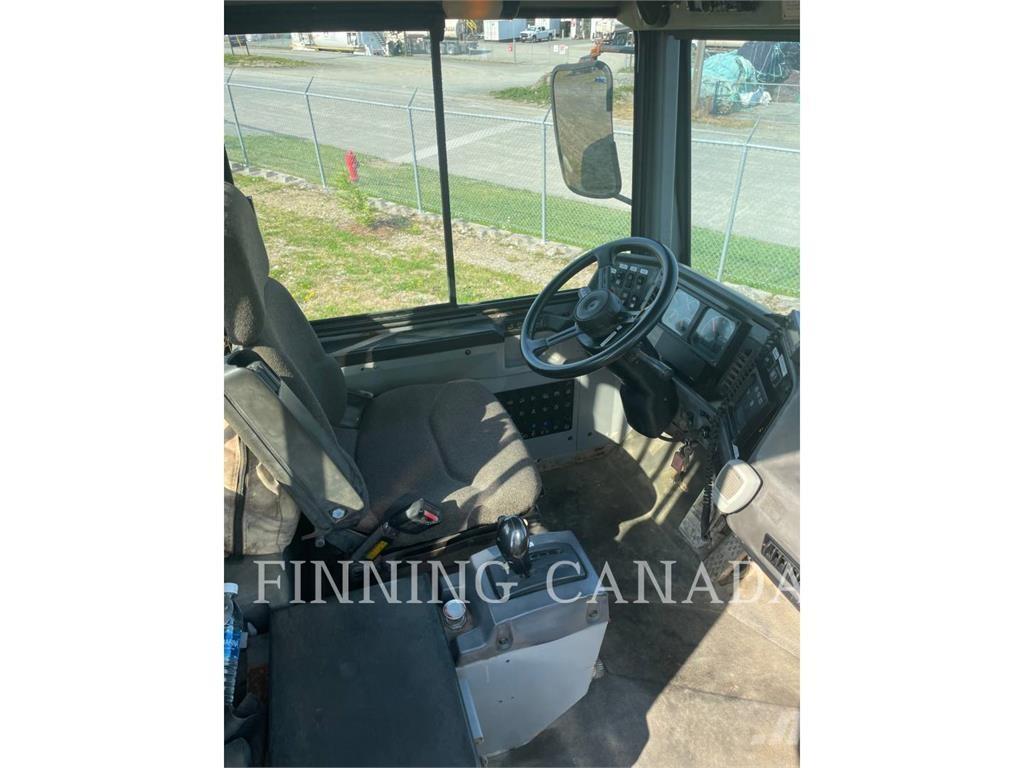 CAT D300E Rammestyrte Dumpere