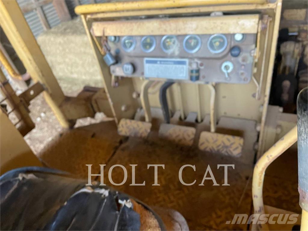 CAT D3B Dozere Beltegående