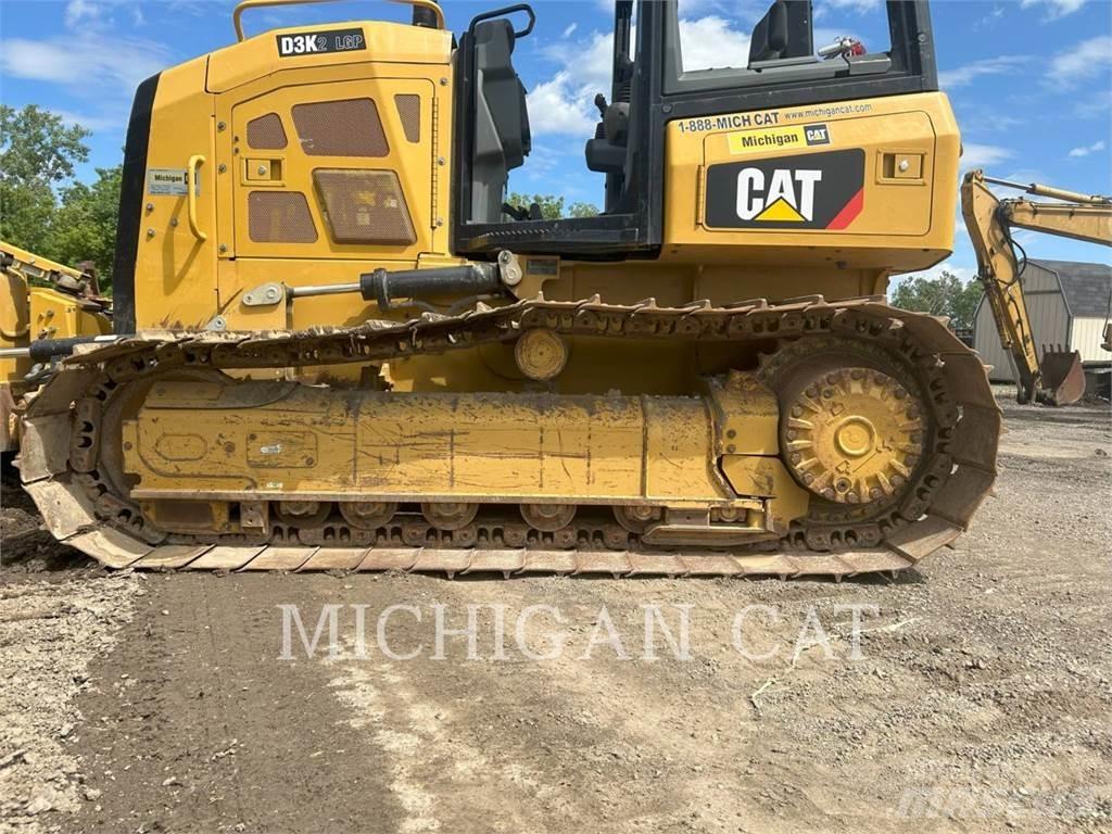 CAT D3K2L 4F Dozere Beltegående