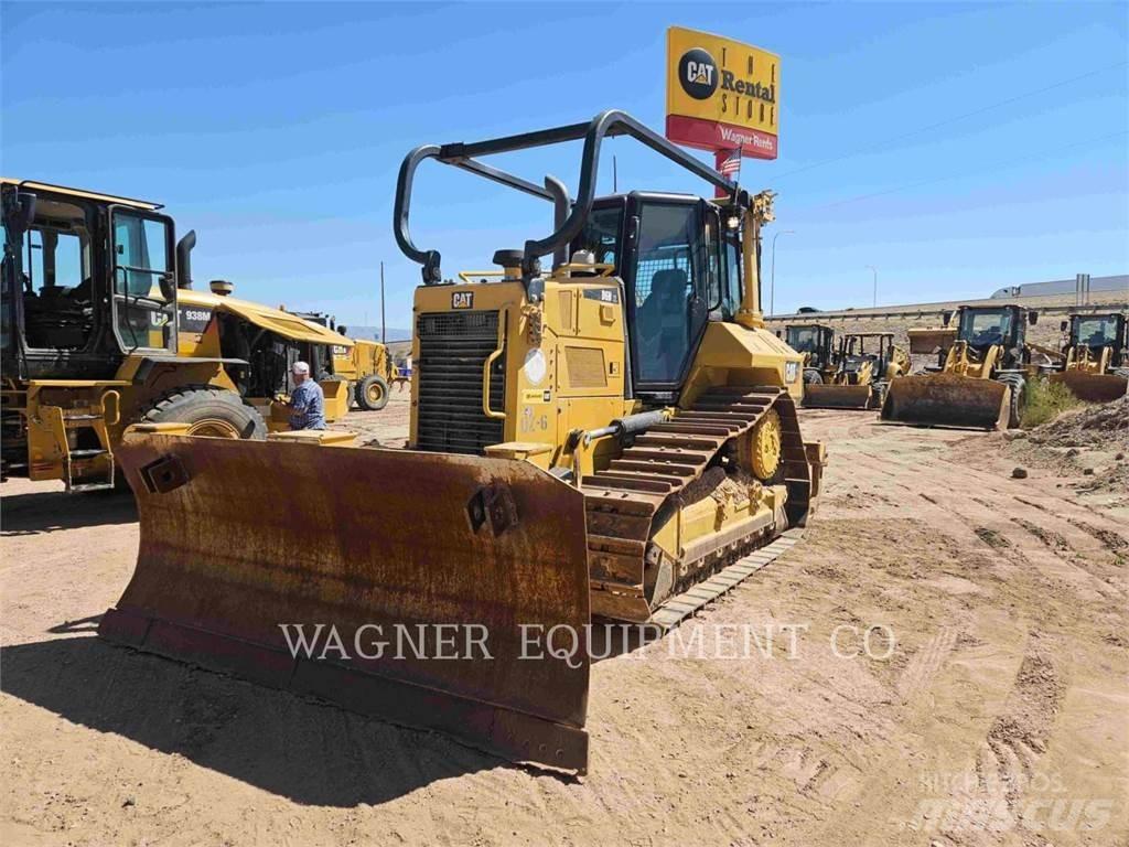 CAT D6N XL Dozere Beltegående
