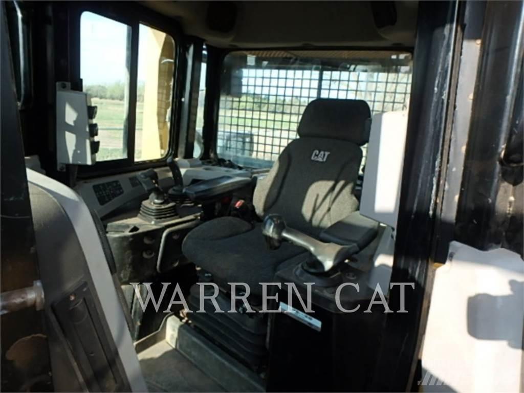 CAT D6T 4XLARO Dozere Beltegående