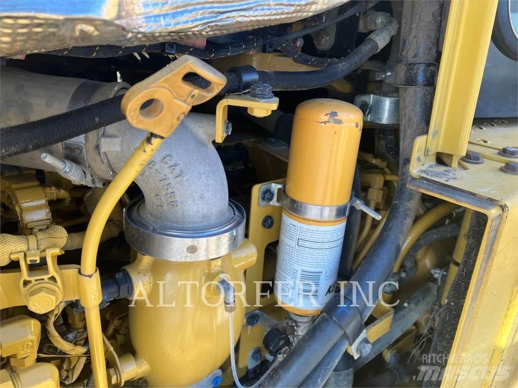 CAT D6T LGPPAT Dozere Beltegående