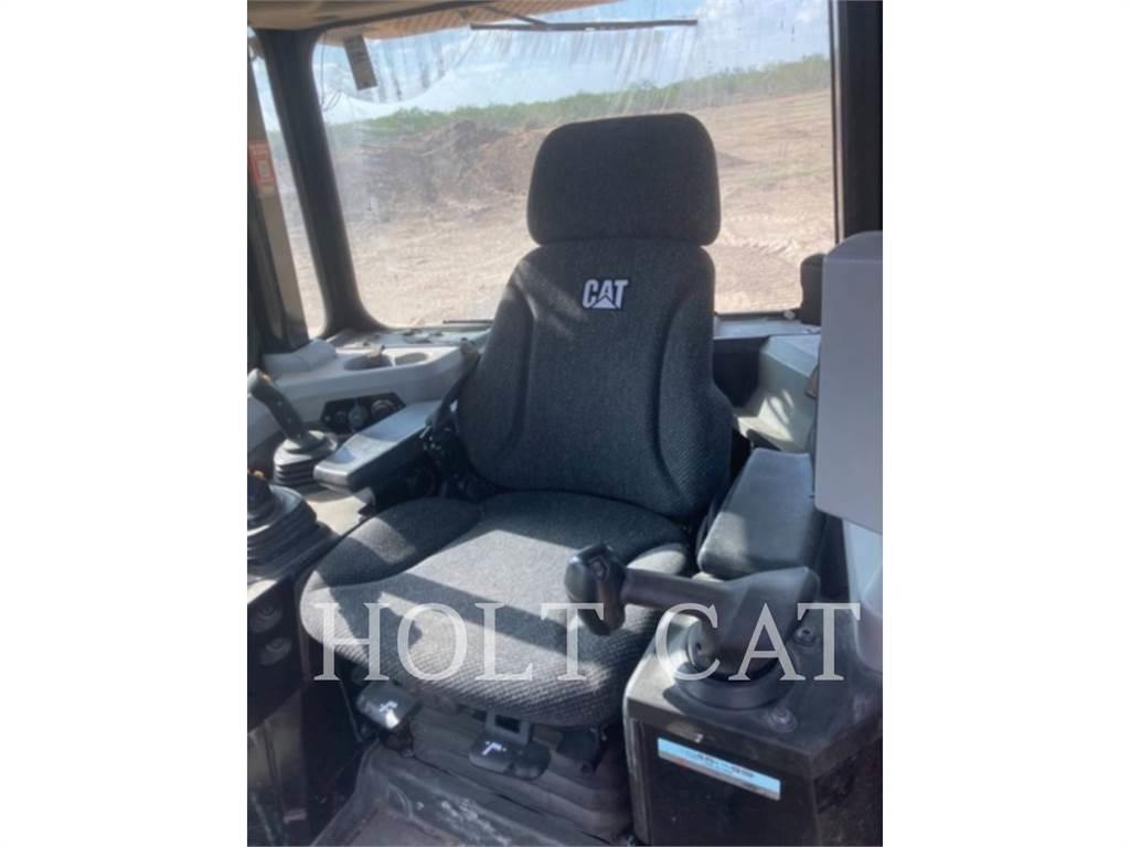 CAT D6T XWVP Dozere Beltegående