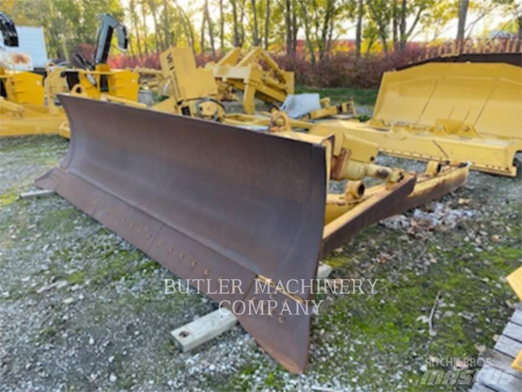 CAT D7 A BLADE Kniver