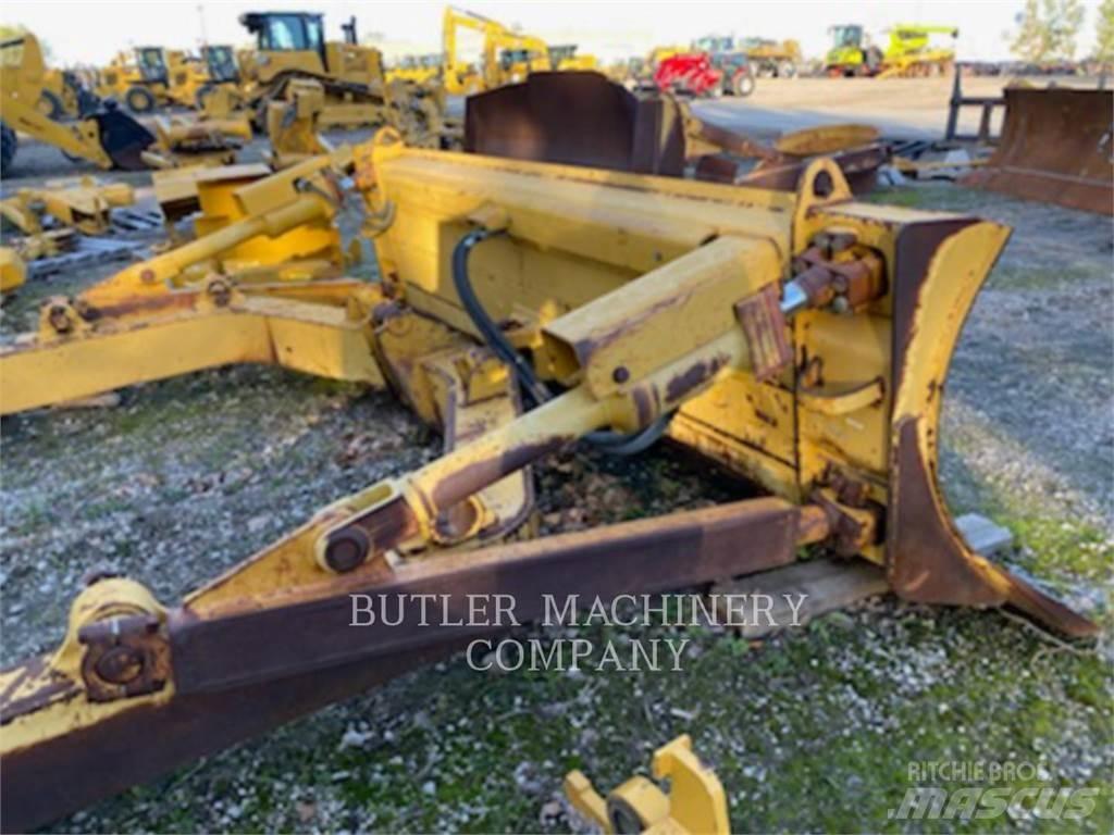 CAT D7 A BLADE Kniver