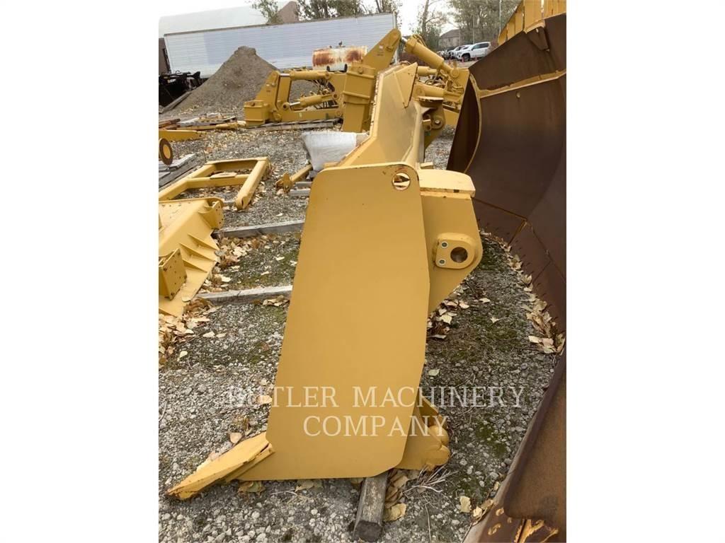 CAT D7E Kniver