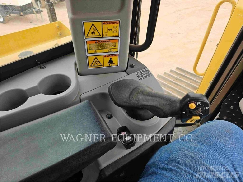 CAT D8T AW Dozere Beltegående