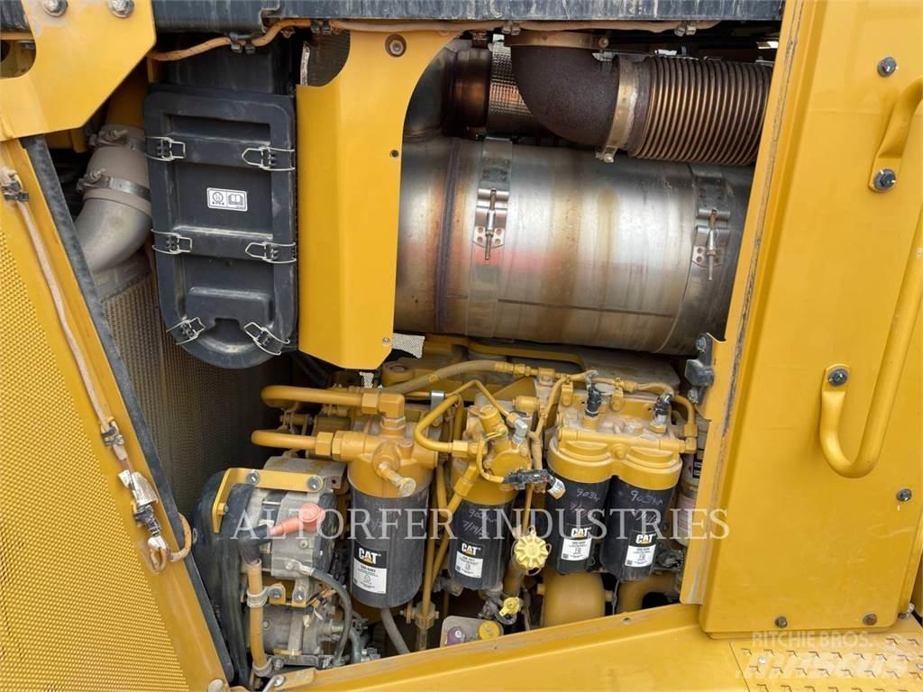 CAT D8T W Dozere Beltegående