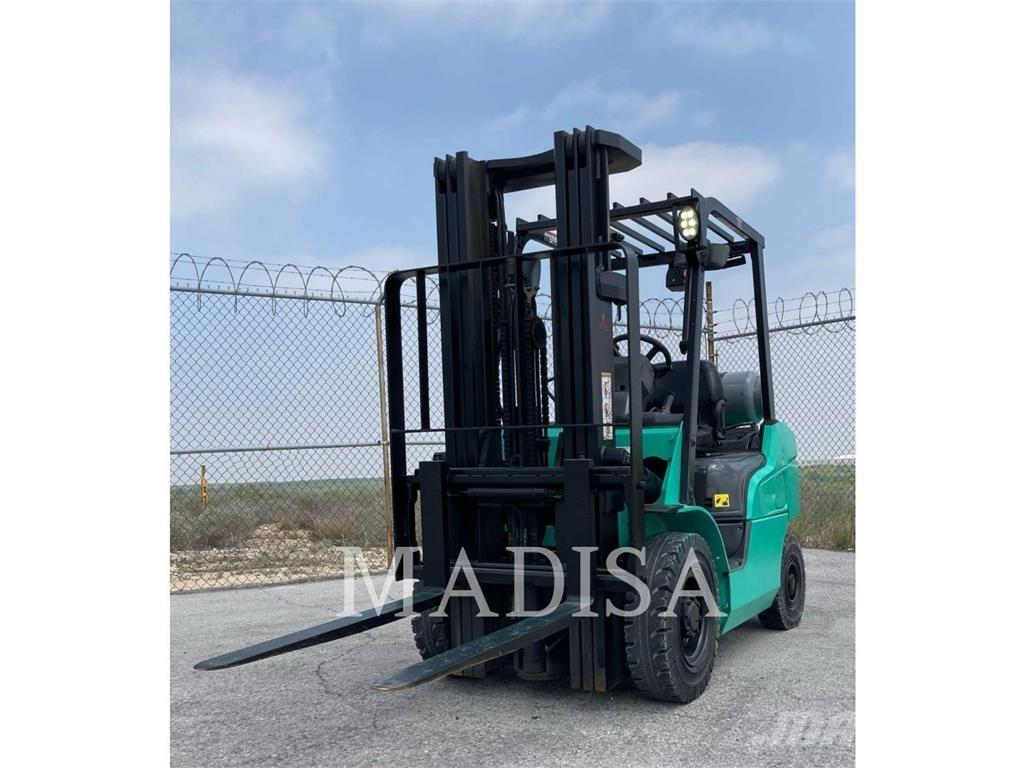 CAT FG25N5-GLE Gaffeltrucker - Annet