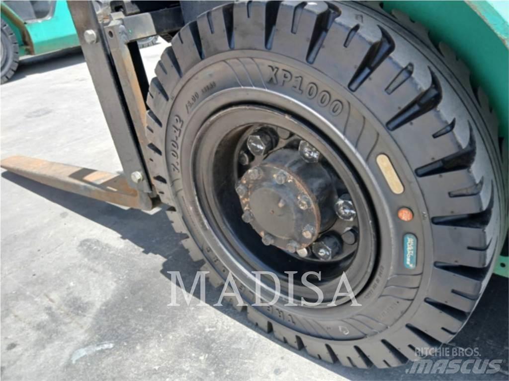 CAT FG25N5-LE Gaffeltrucker - Annet