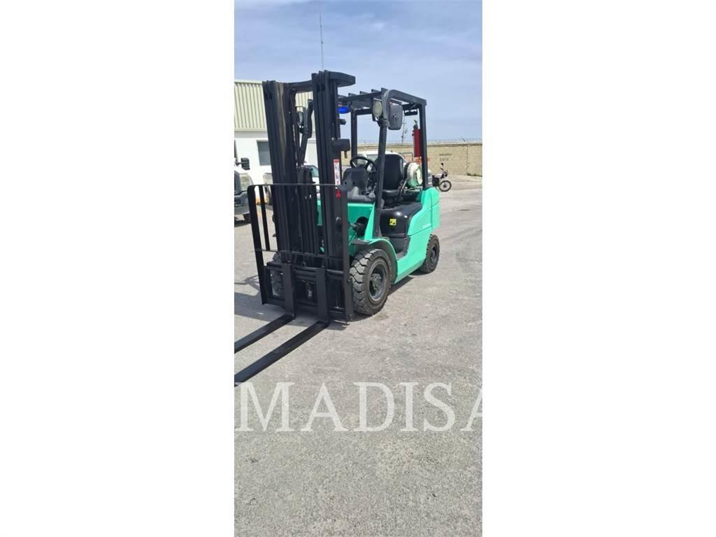 CAT FG25N5-LE Gaffeltrucker - Annet