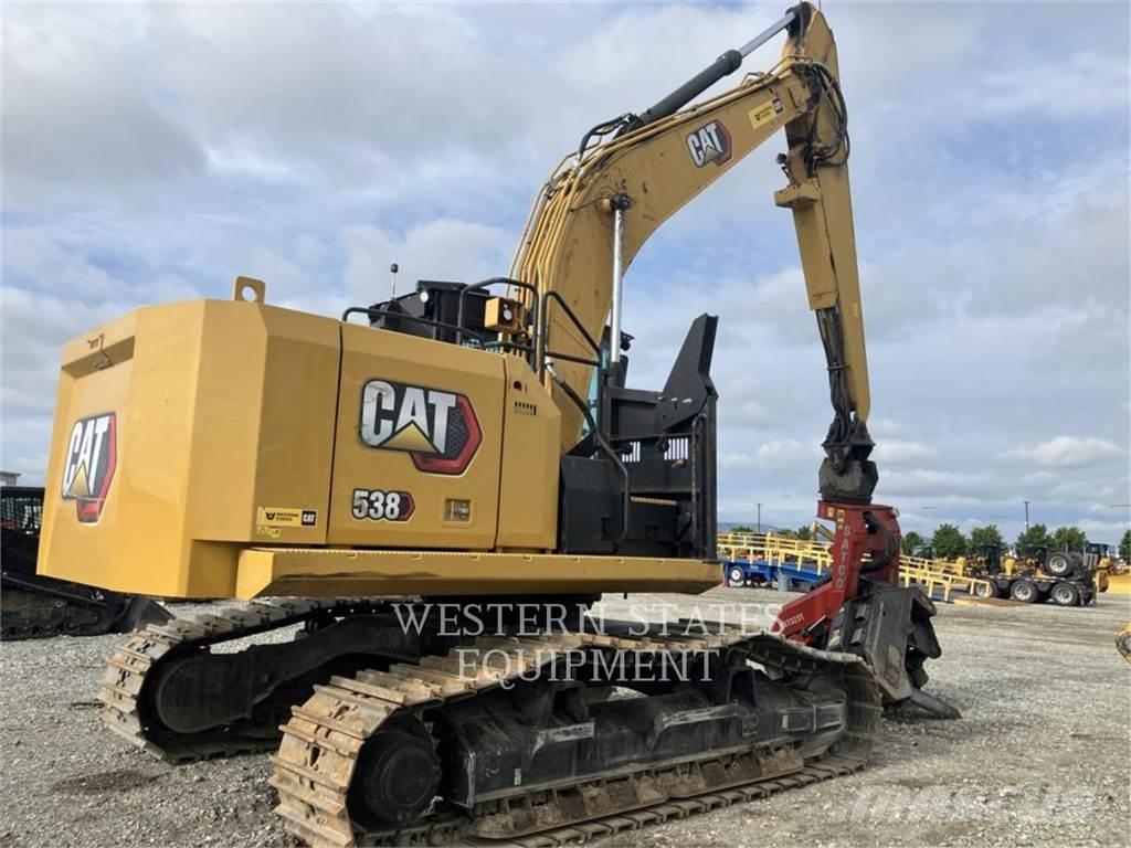 CAT FM538 Traktor med skogsutstyr