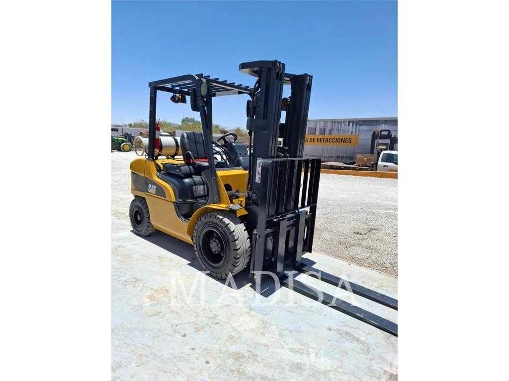 CAT GP30N5 Gaffeltrucker - Annet
