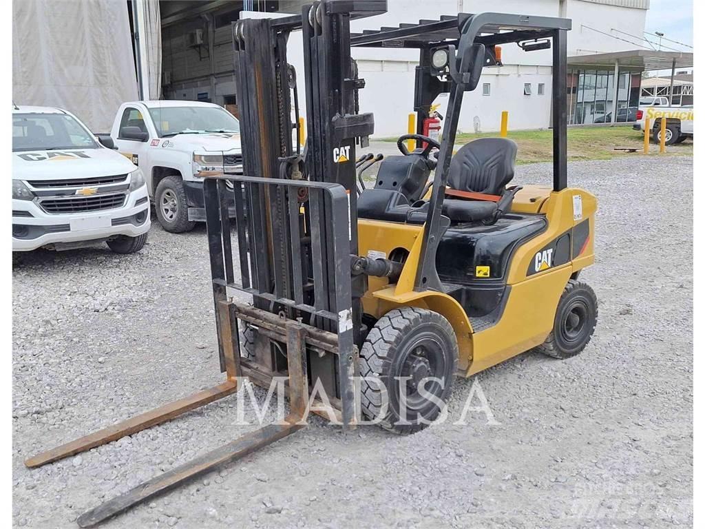 CAT LIFT TRUCKS DP25NM5 Diesel Trucker