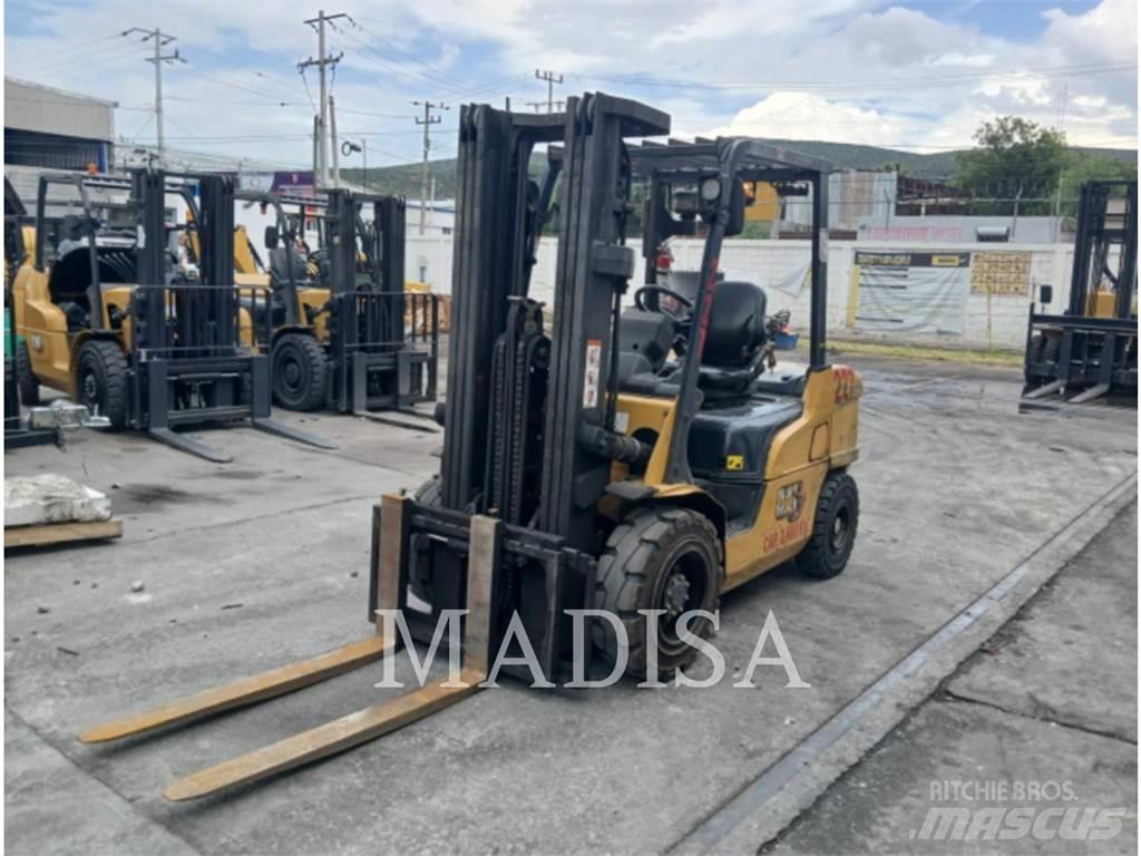 CAT LIFT TRUCKS DP30NM Diesel Trucker