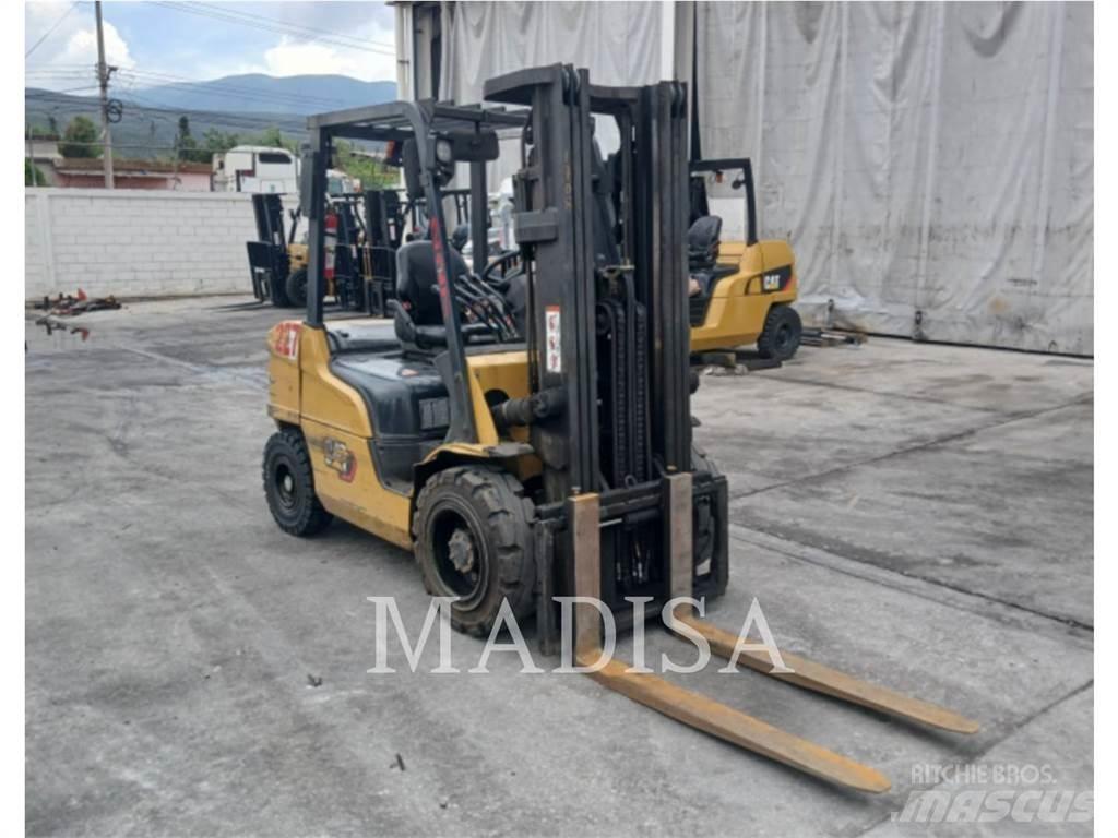 CAT LIFT TRUCKS DP30NM Diesel Trucker