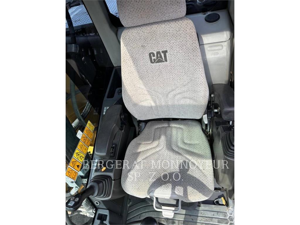 CAT M318F Hjulgravere