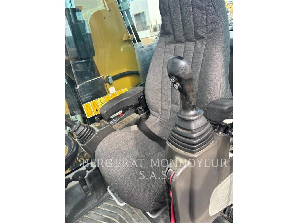 CAT M318F IVC Hjulgravere