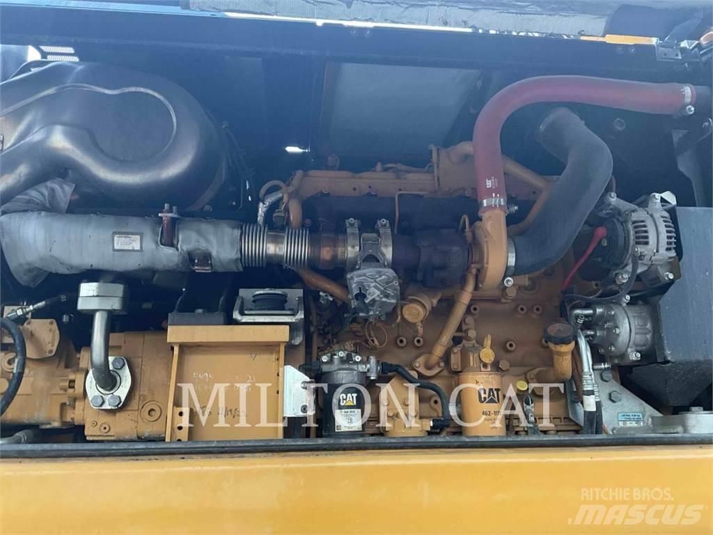 CAT M320F Hjulgravere