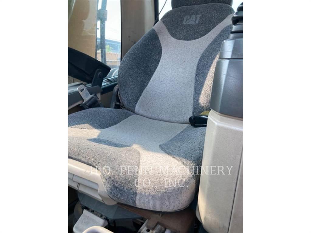 CAT M322C Hjulgravere