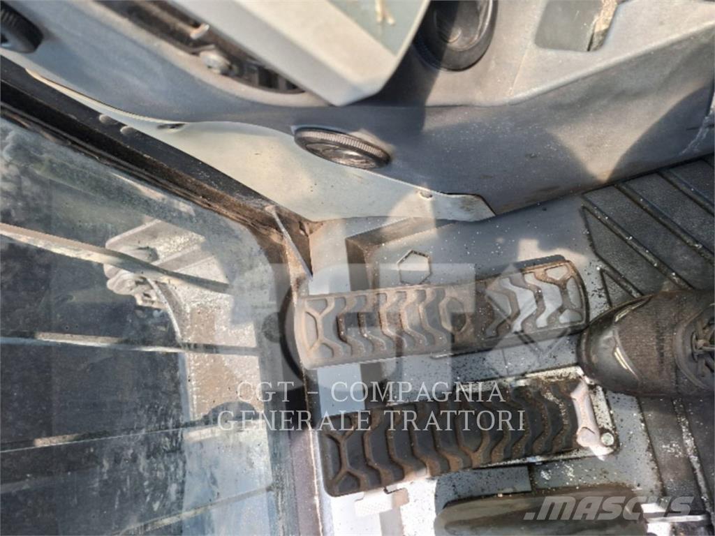 CAT MH 3024 Hjulgravere