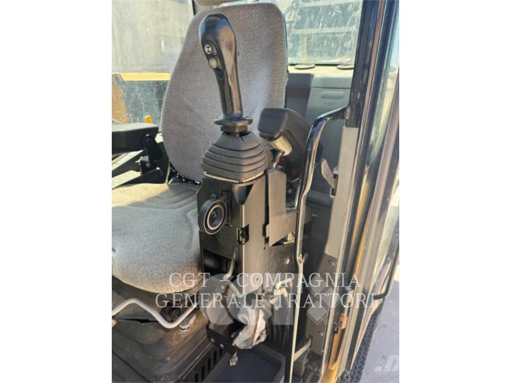 CAT MH3024 Hjulgravere