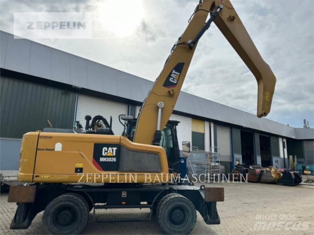 CAT MH3026-06C Gravemaskiner for riving