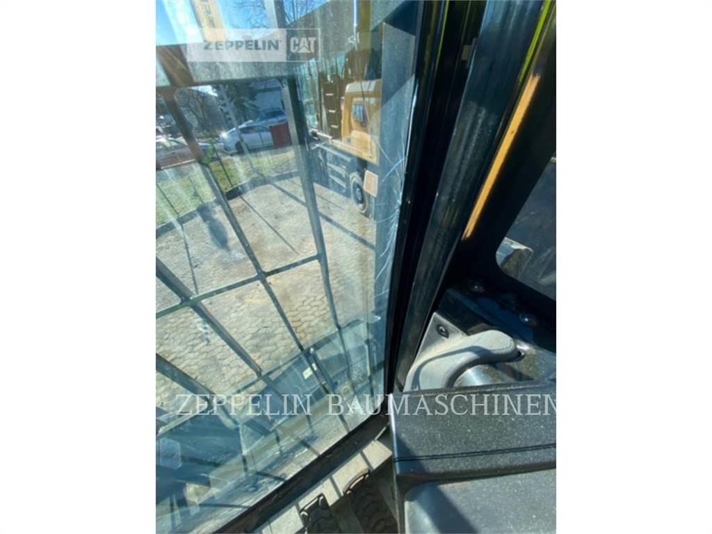 CAT MH3026-06C Gravemaskiner for riving