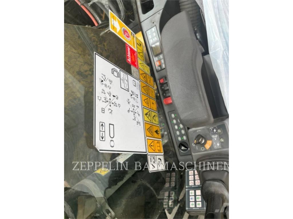 CAT MH3026-06C Gravemaskiner for riving