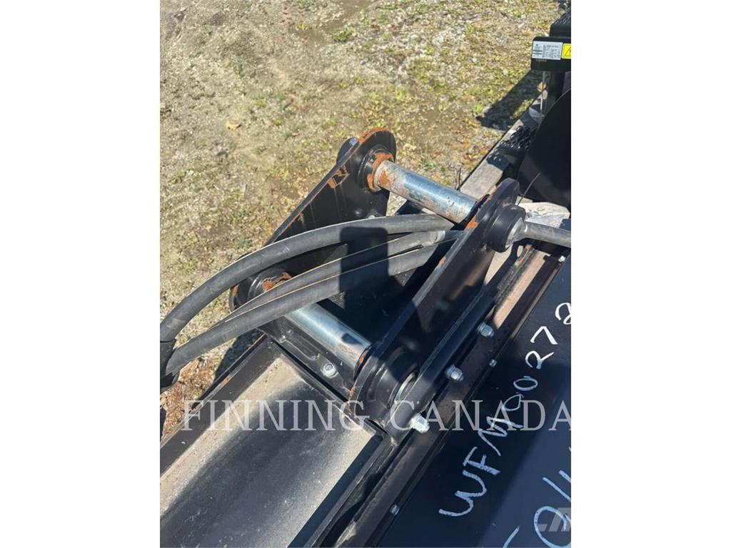 CAT MH8-FM-HMF210 Slåmaskiner