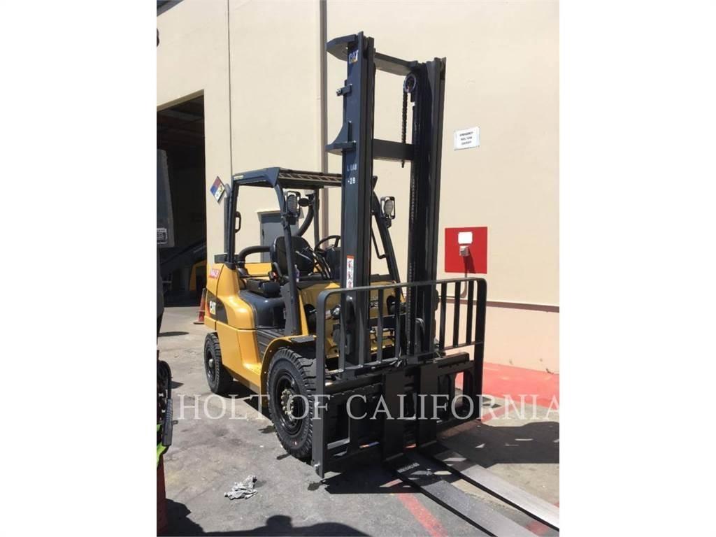 CAT MITSUBISHI DP40N1 Diesel Trucker