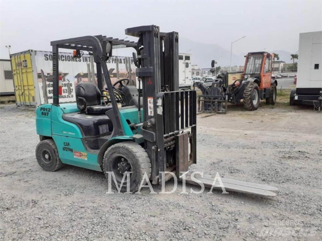 CAT MITSUBISHI FD30NM5 Gaffeltrucker - Annet