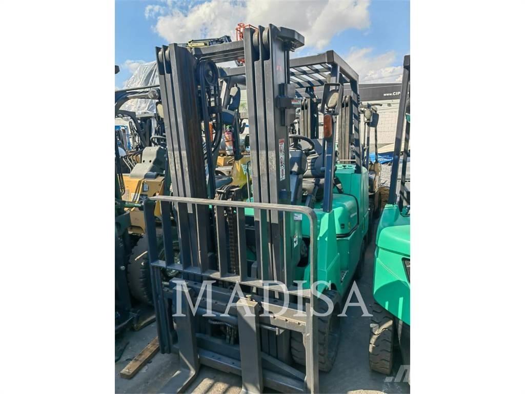 CAT MITSUBISHI FGC40K Gaffeltrucker - Annet