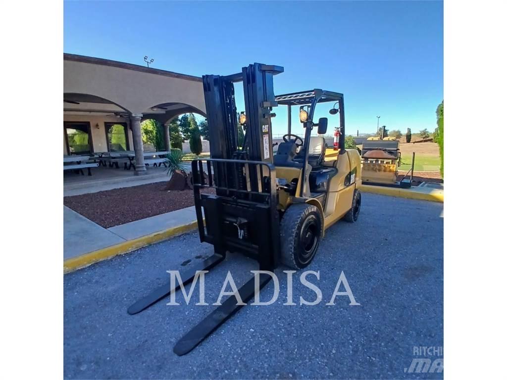 CAT MITSUBISHI PD11000 Diesel Trucker
