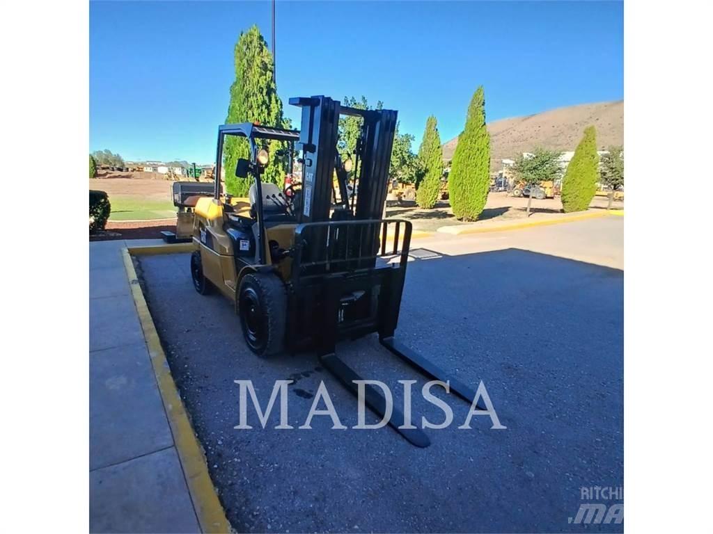 CAT MITSUBISHI PD11000 Diesel Trucker