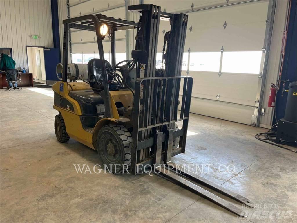CAT P5000 Propan trucker