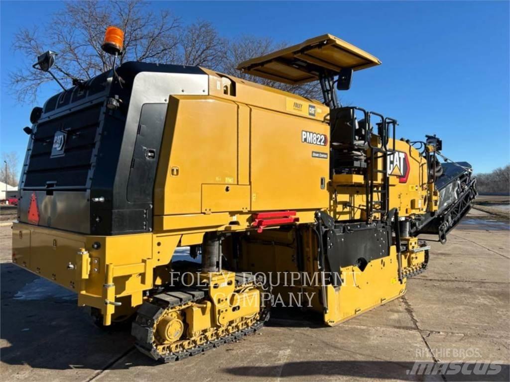 CAT PM822 Asfaltutleggere
