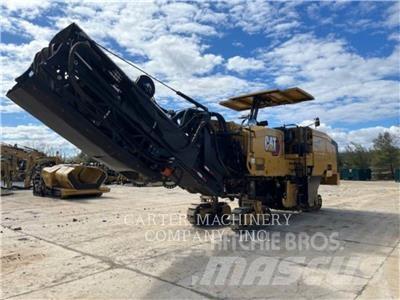 CAT PM822 Asfalt-kaldfresere